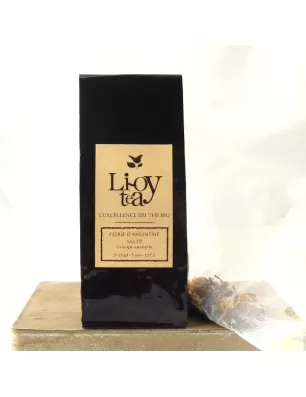 Sac/paquet de thé noir "Lioy tea" Vitalité, maté à l'orange-cannelle,  emballage noir avec étiquette beige, boîte élégante sur p